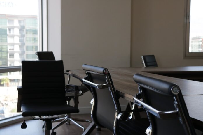 Guide To Getting The Best Visitor Chairs For Office